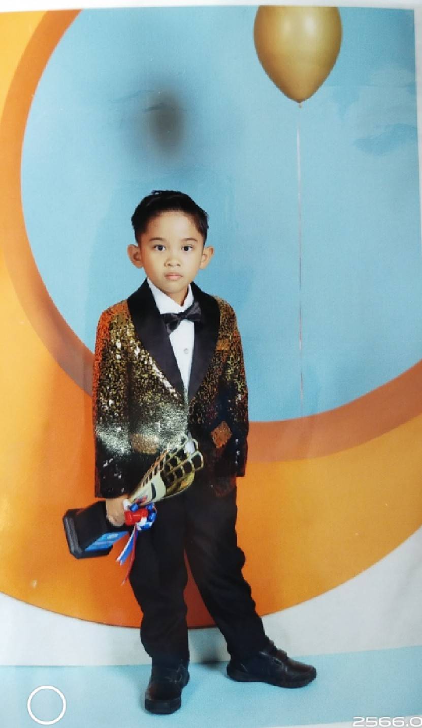 พร้อมเช่า ชุดสูทเด็กชาย สีทูโทน งานกลิตเตอร์แน่นๆ หรูหรา **พร้อมเช่าไซส์ 120,130,140,150**