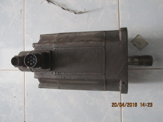 SERVO MOTOR “ MITSUBISHI ” รุ่น HA200C