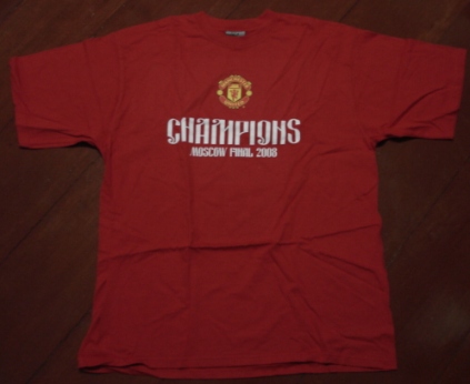 เสื้อที-เชิ๊ต (เสื้อยืดคอกลม) ฟุตบอล ทีมสโมสรแมนเชสเตอร์ ยูไนเต็ด ชุดที่ระลึก UEFA Champions League Champions 2008 ใหม่ L-Size / MANCHESTER UNITED Football T-Shirt Commemorative Kit UEFA Champions League Champions 2008 Jersey NEW L-Size