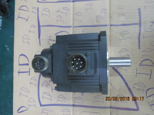 SERVO MOTOR “ MITSUBISHI ” รุ่น HC-SF52B