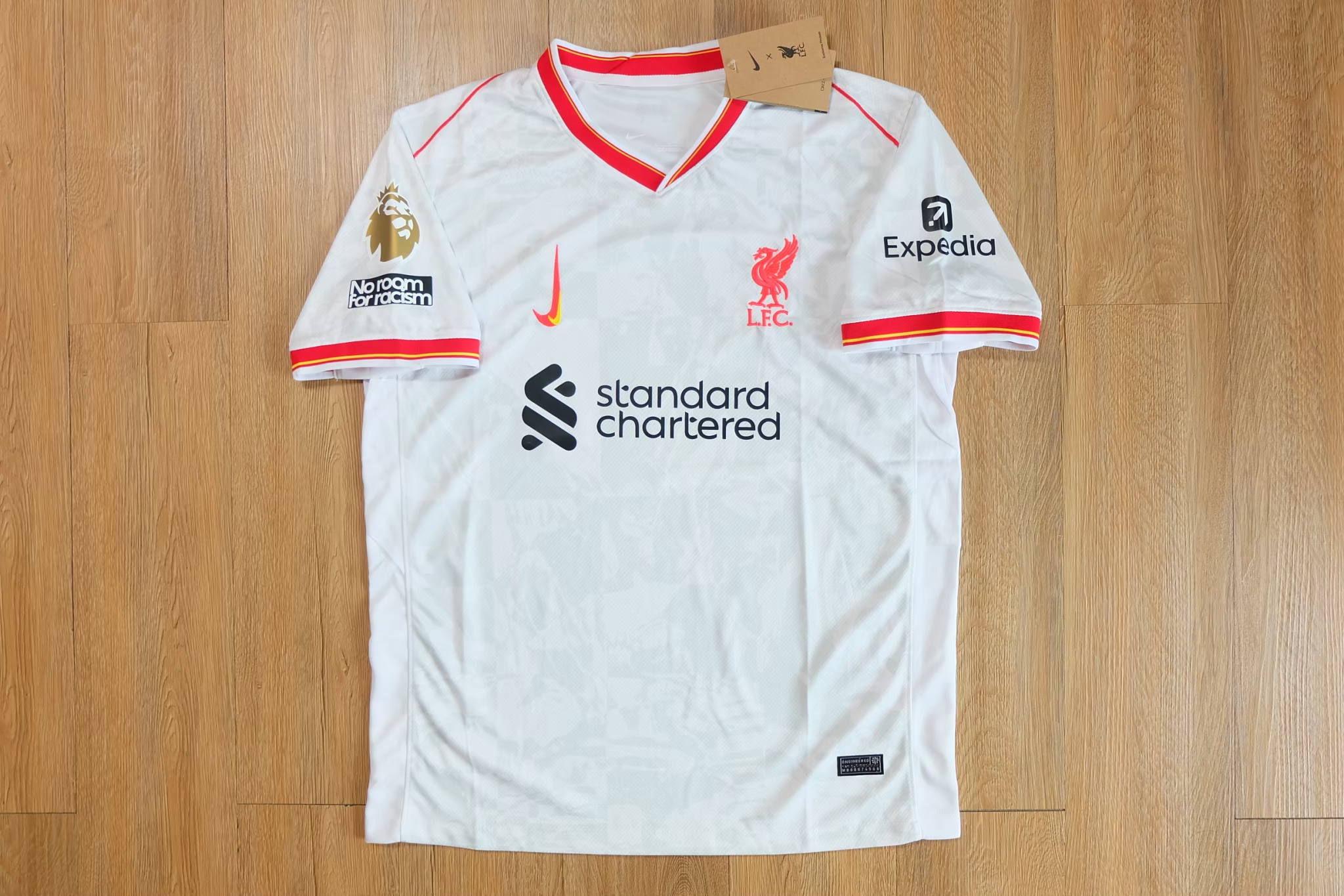Liverpool 2024/25 Third Jersey เสื้อลิเวอร์พูล เยือน ฤดูกาลใหม่ Champions รุ่นถ้วยทอง Premier League
