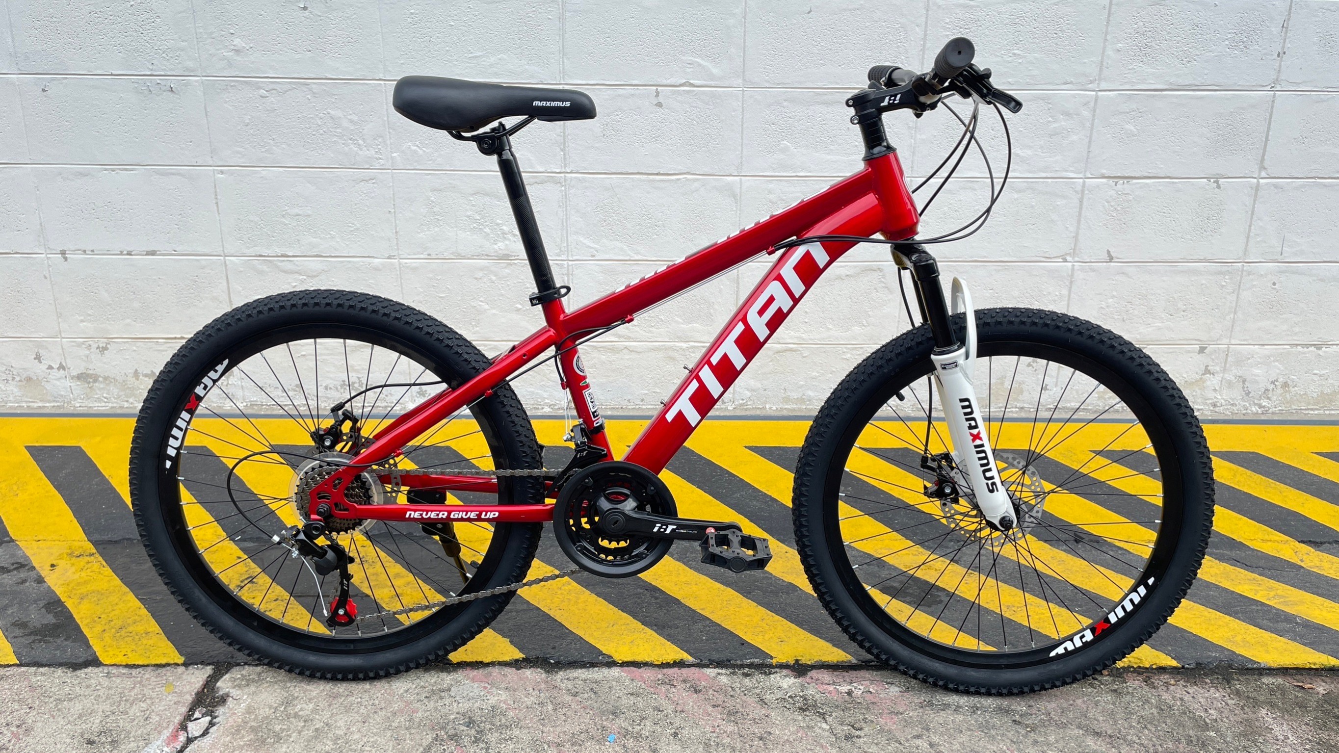 จักรยานเสือภูเขา MAXIMUS TITAN วงล้อ 24นิ้ว 21สปีด เฟรมเหล็ก