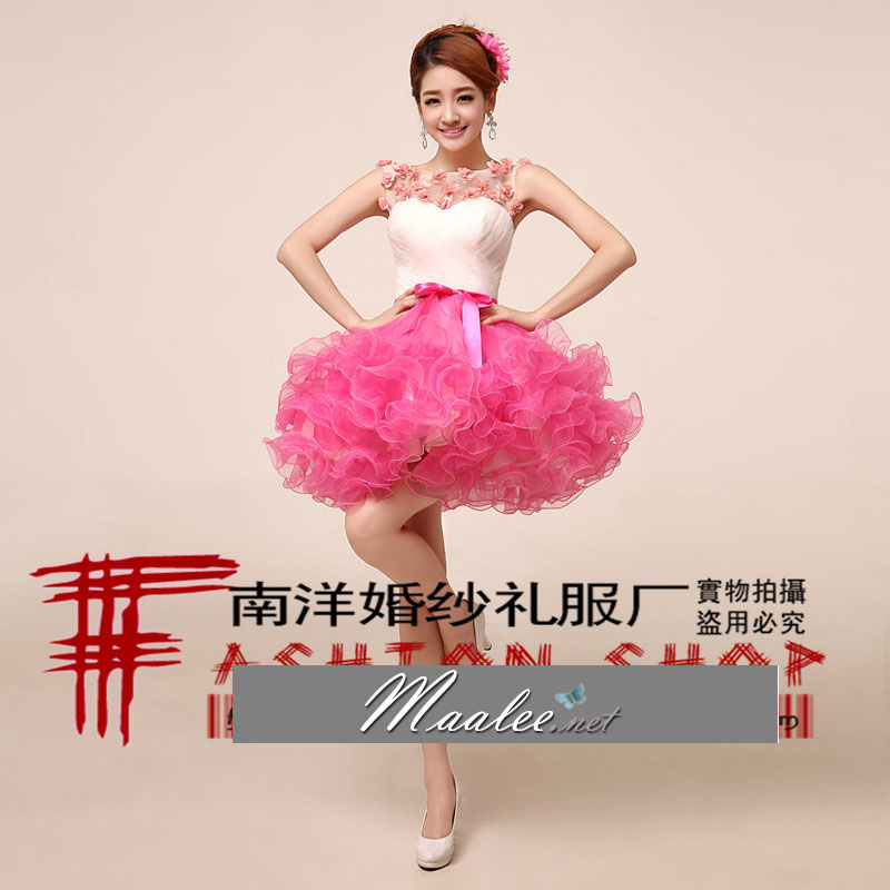 พร้อมเช่า ชุดแฟนซี ชุดราตรีสั้น กระโปรงผ้าแก้วย้วยพองฟู น่ารักมาก แต่งดอกไม้ช่วงอก สีชมพู