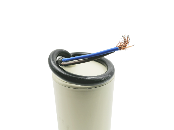 คาปาซิเตอร์ 95uf 450v.(กลม-สายไฟ)