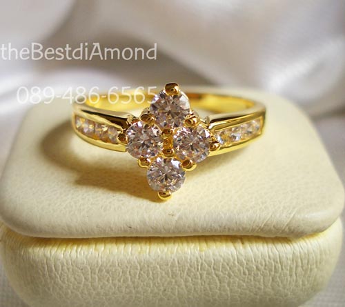 BR412+++แหวนเพชรทรงข้าวหลามตัด ผสมแหวนแถว+++ดีไซน์แหวนวงนี้น่ารักๆๆ ลงตัว ดูดี มีระดับ หรู หราพอสมควร ใส่ได้ทุกโอกาส งานเรียบร้อย เพชรสวย