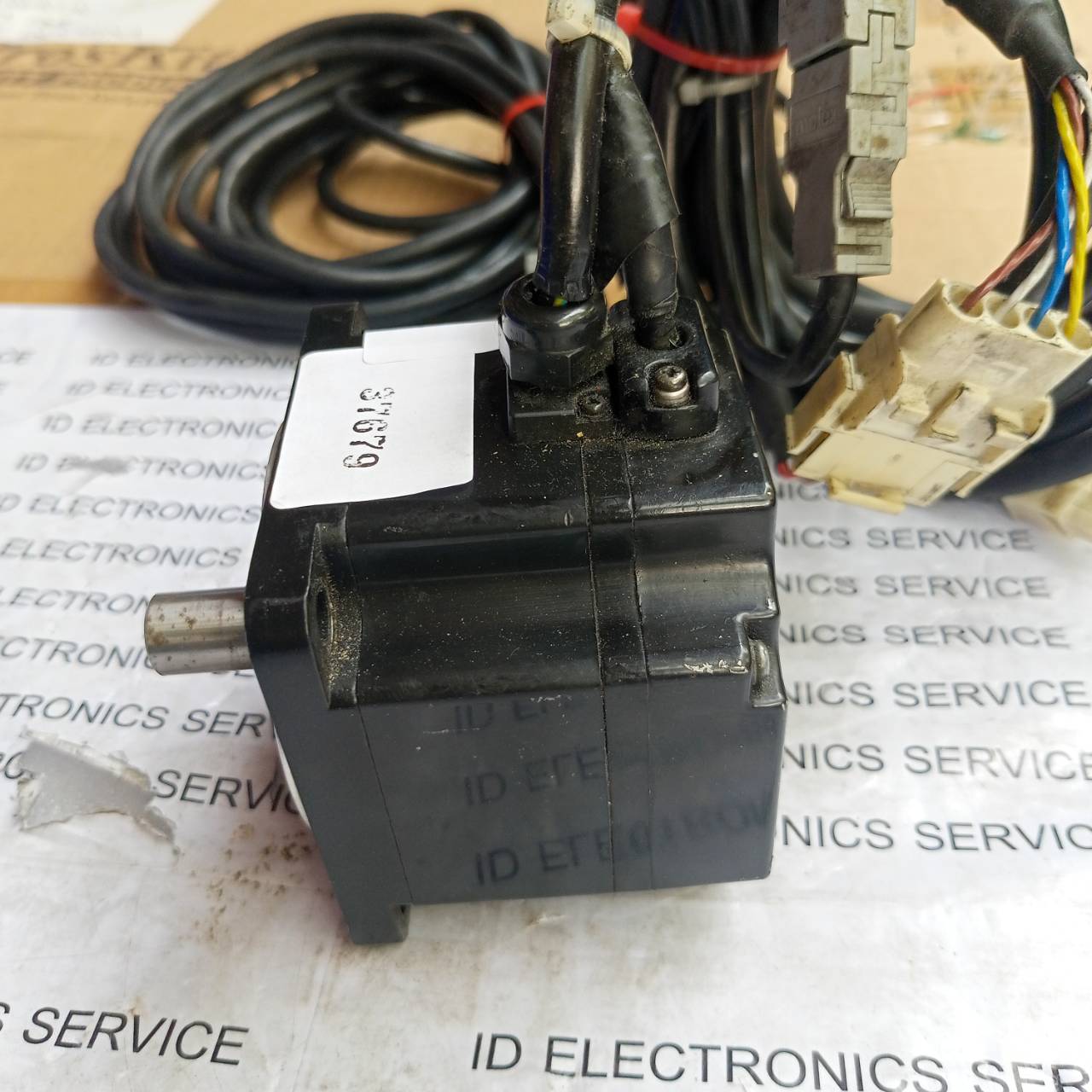 R88M-WP20030T SERVO MOTOR " OMRON "