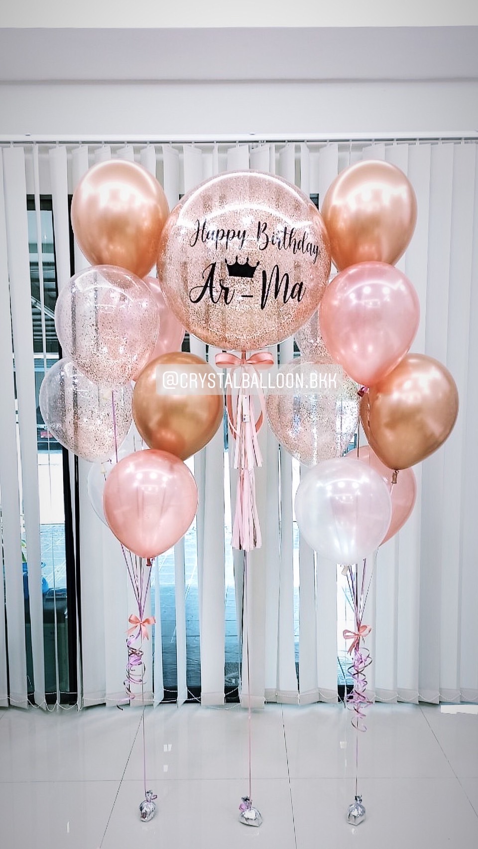 ลูกโป่ง วันเกิด Bubble ขนาด 24" Theme โรสโกล พร้อม ช่อลูกโป่ง 2 ช่อ,ลูกโป่งใส ใส่กลิตเตอร์ พร้อมตกเเต่ง สามารถเปลี่ยนสีลูกโป่ง/เปลี่ยนข้อความ/เปลี่ยนขนาดได้