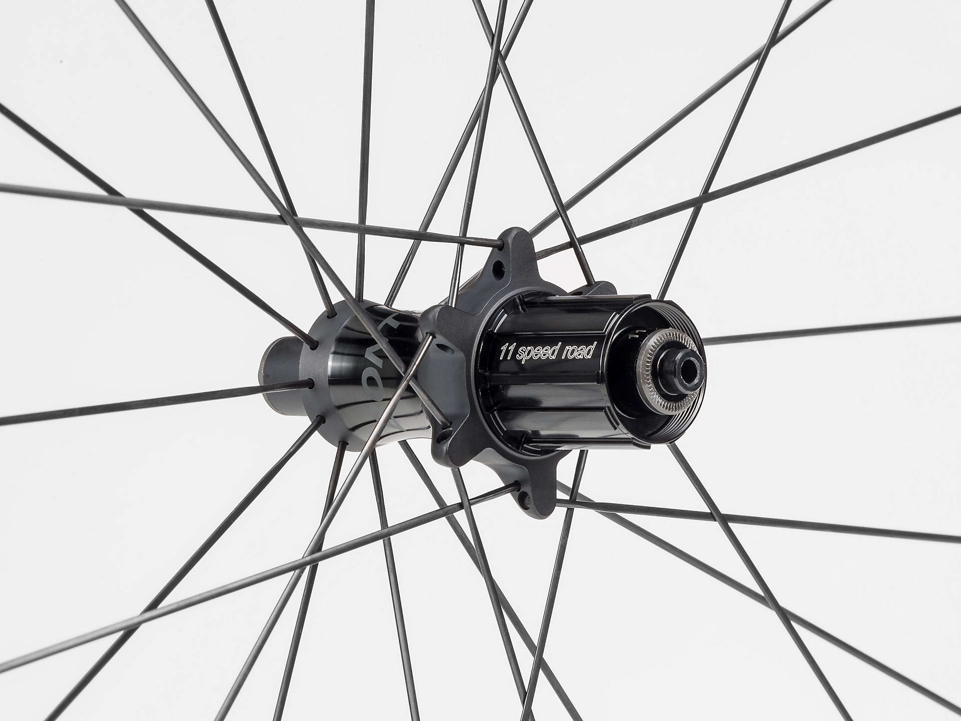 ชุดล้อคาร์บอน BONTRAGER AEOLUS XXX 2 TLR CLINCHER ขอบงัด, ขอบสูง 28มม