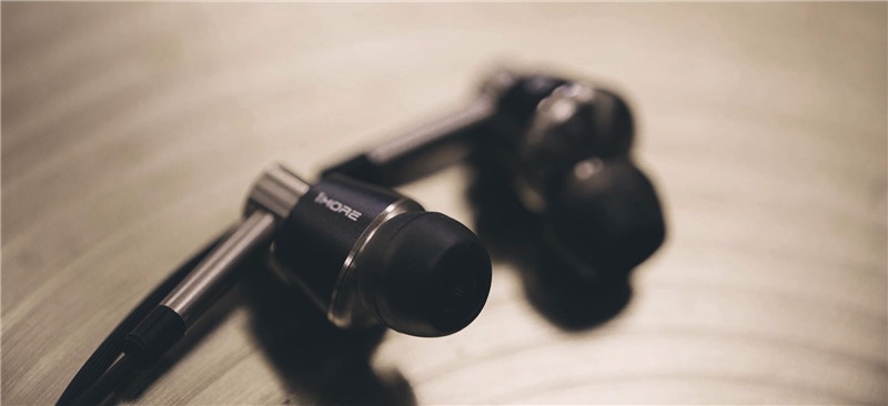 ขาย 1MORE Triple Driver E1001 หูฟัง 3ไดรเวอร์ตัวท้อป 2Balanced Armatures + 1dynamic บอดี้อลูมี เนียมหรู