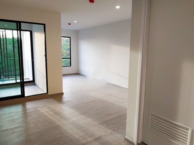 ให้เช่าคอนโด รีช พหลโยธิน 52 ชั้น 4 ห้อง 30 ตรม.ห้องใหม่ ใกล้ BTS สะพานใหม่
