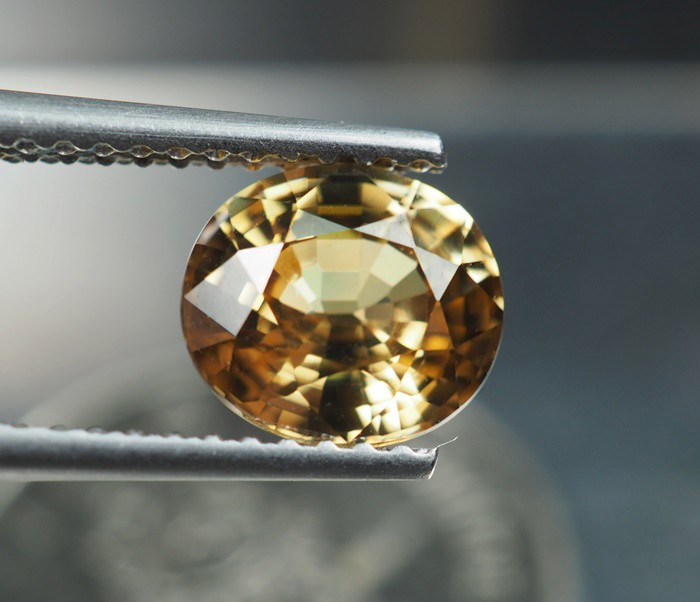 เพทายกัมพูชา 2.16 กะรัตทรงสวยขนาดกำลังดี