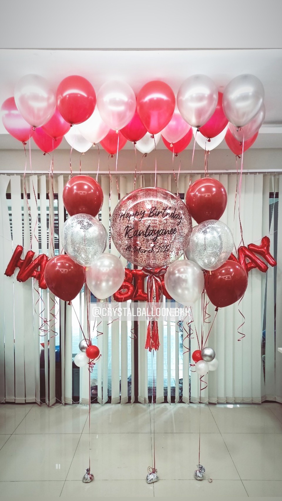 ลูกโป่ง วันเกิด Bubble ขนาด 24" Theme สีแดง พร้อม ฟอยล์ตัวอักษร Happy Birthday พร้อม ลูกโป่งลอยฝ้า 20 ลูก พร้อมตกเเต่ง สามารถเปลี่ยนสีลูกโป่ง/เปลี่ยนข้อความ/เปลี่ยนขนาด/เปลี่ยนสี-ฟอยล์ตัวอักษรได้