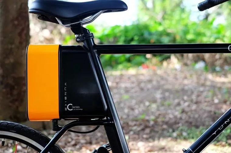 จักรยานไฟฟ้า Yunma C1 | 20 นิ้ว | วิ่งได้ไกล 75 กม. | 5 โหมดช่วยขับ | น้ำหนัก 16 กก. | มีสีให้เลือกทั้งชาย-หญิง | สั่งพรีออเดอร์วันนี้!