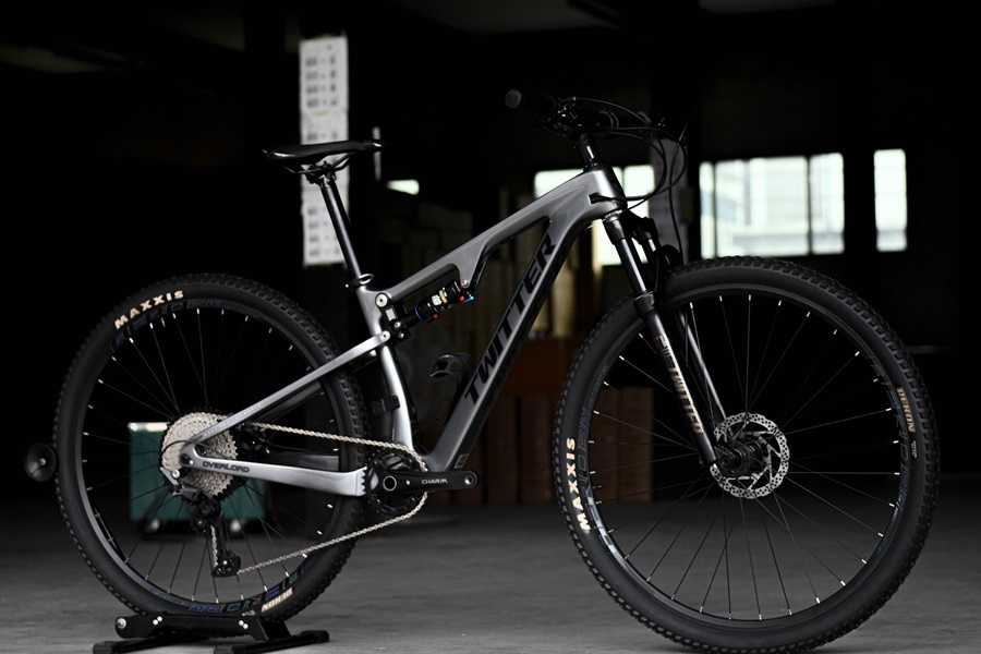 จักรยานเสือภูเขา TWITTER OVERLORD Full suspension bike, เฟรมคาร์บอน 1x12 speed Deore โช๊คลม ปี 2022