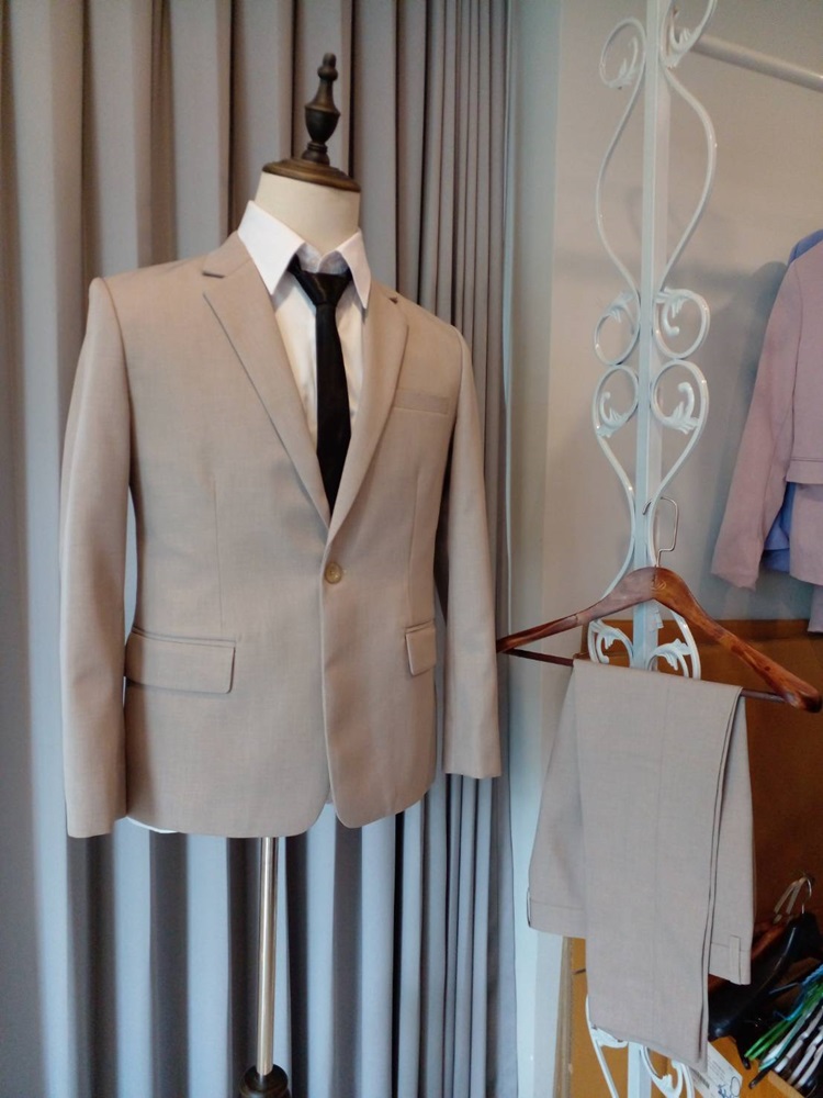 พร้อมเช่า ชุดสูทชาย คลาสิก สูทตัด ไม่มีเสื้อกั๊ก