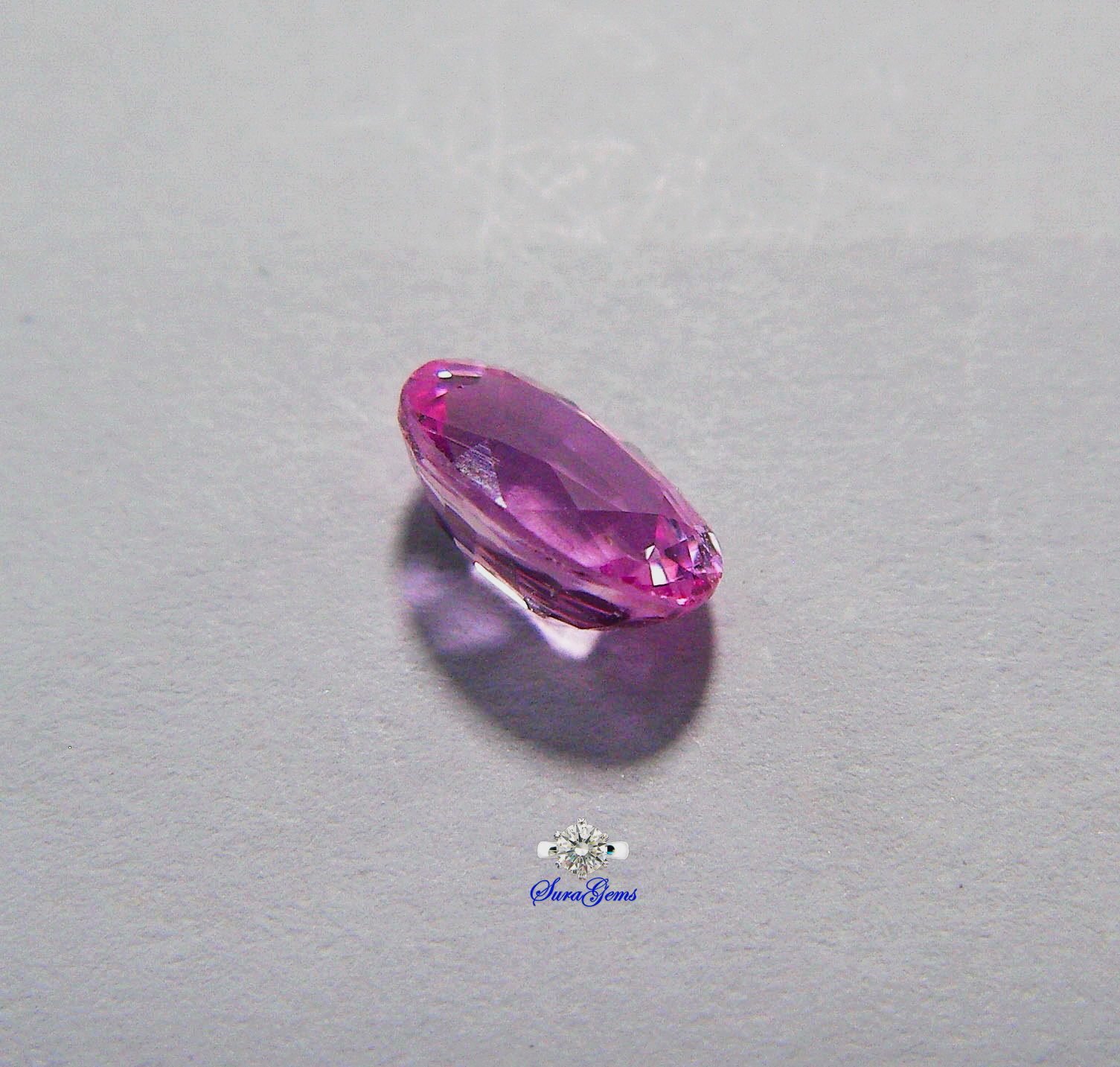 พิ้งค์แซฟไฟร์ !ดิบ Pink Sapphire 粉紅色藍寶石 Weight 0.709 ct. Clarity IF - VVS .