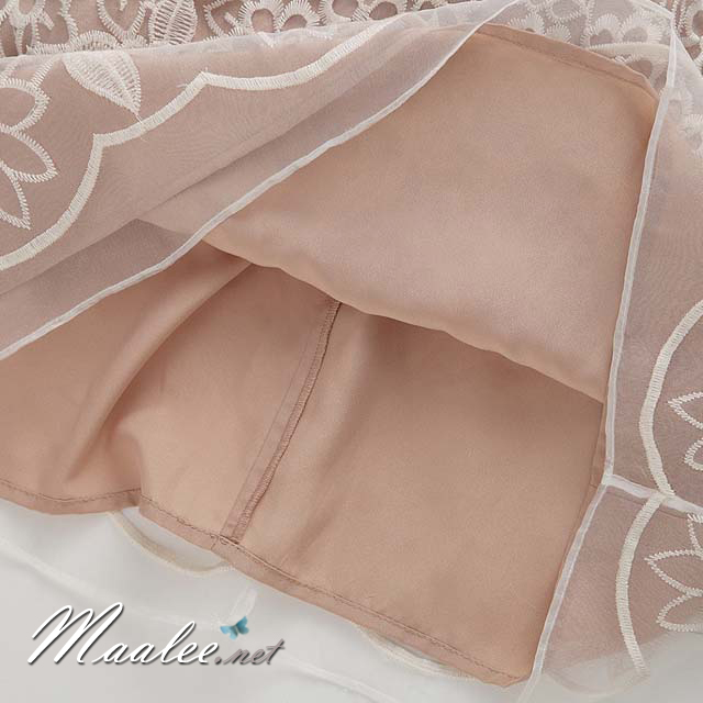 พร้อมส่ง ชุดเดรส/ชุดราตรีสั้น แขนกุด สีนู๊ด ผ้าแก้วปักลายดอกกุหลาบ ช่วงด้านหน้าและด้านหลังเป็นแบบซีทรู (เหลือเฉพาะไซส์ L)