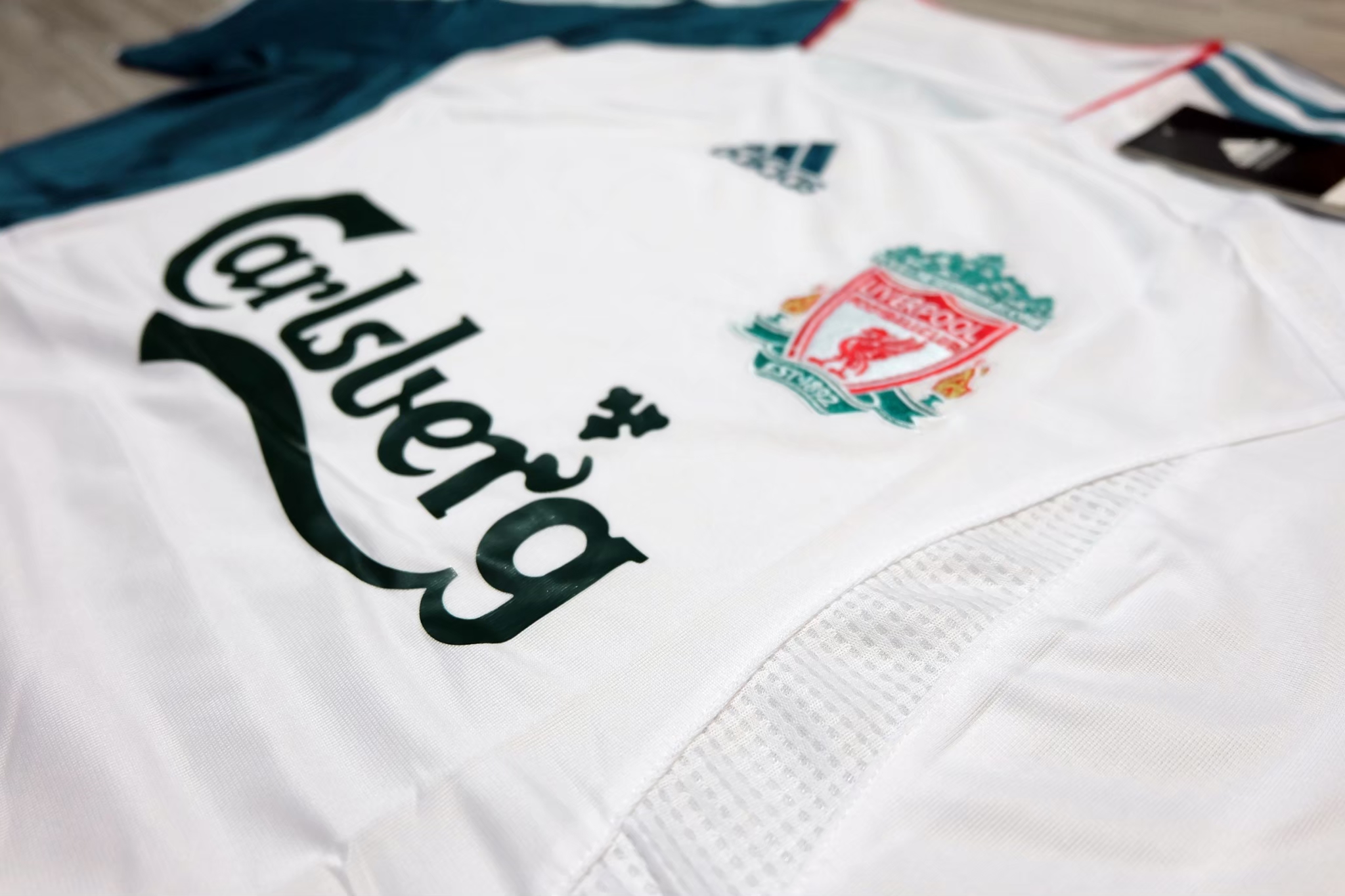 Liverpool 2006/07 Away Vintage Jersey เสื้อฟุตบอลลิเวอร์พูลย้อนยุค Carlsberg