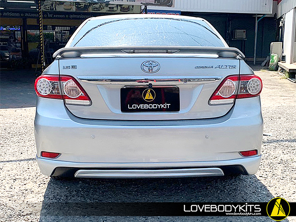 ชุดแต่ง V3 CAMRY Style : ALTIS 2010-2013