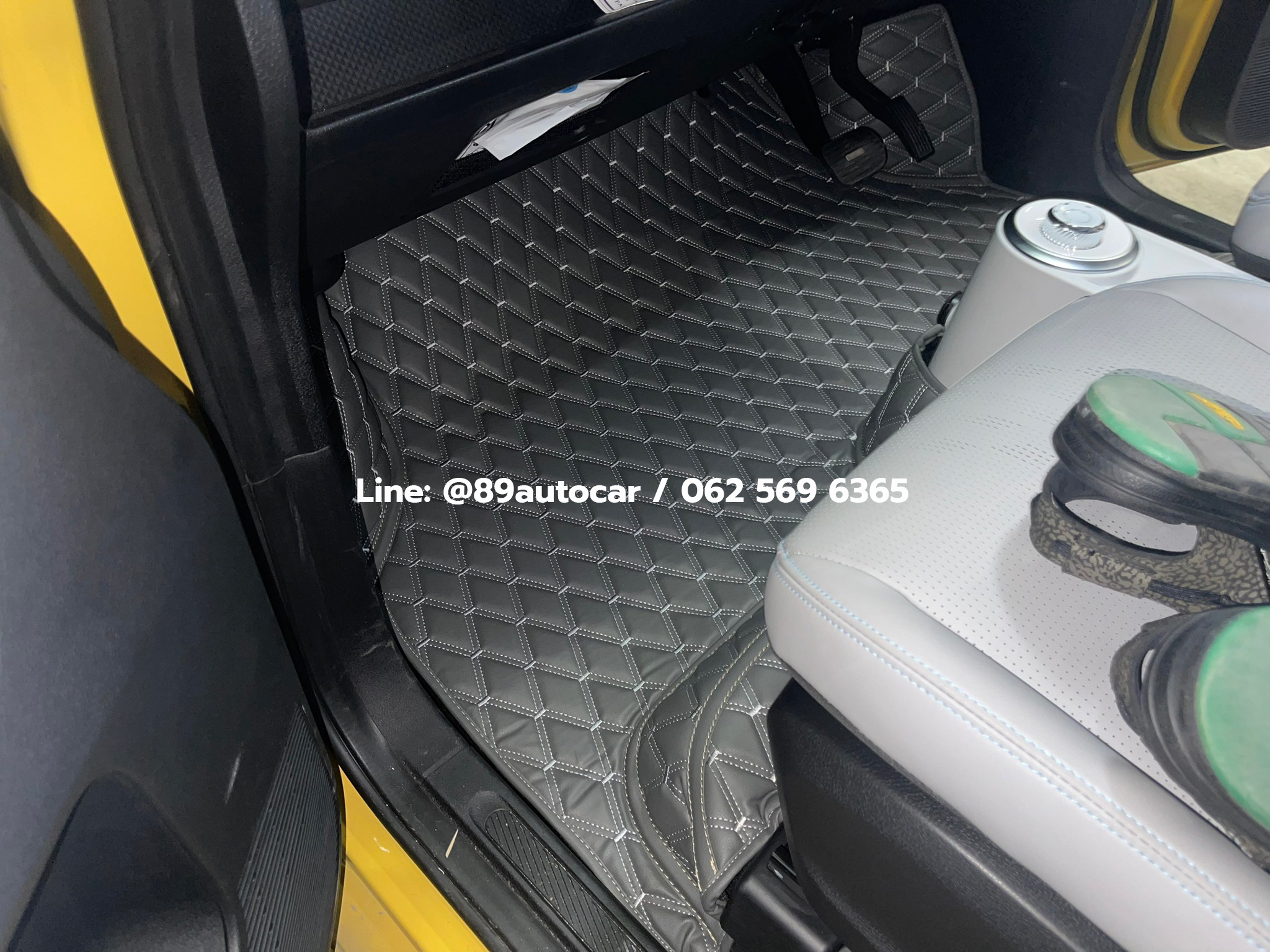 พรมปูพื้นรถยนต์ Wuling Air EV ปูพรมVVIP สีเทาด้ายเทา เต็มคัน