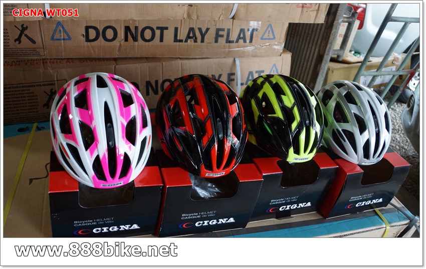 หมวกจักรยานมีแว่น CIGNA รุ่น WT051 งานอบ Inmold (มี1เลนส์) มีสีชมพู