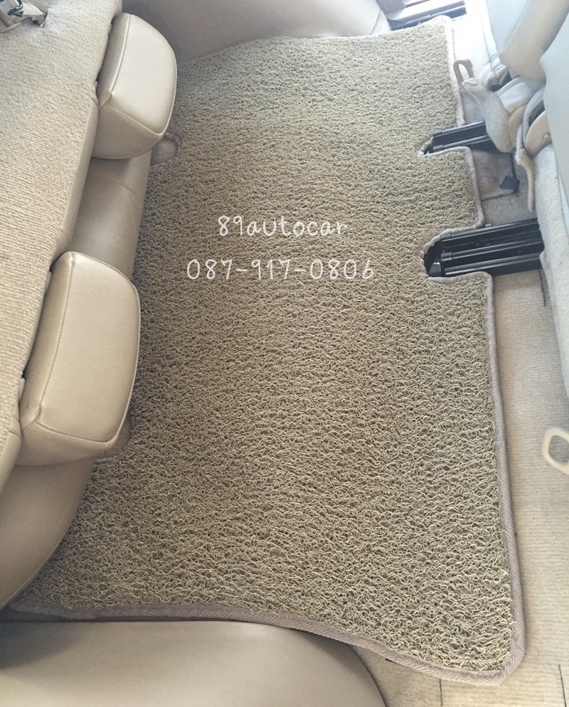 โรงงานพรมรถยนต์ Isuzu Mu-7 ไวนิลสีครีม