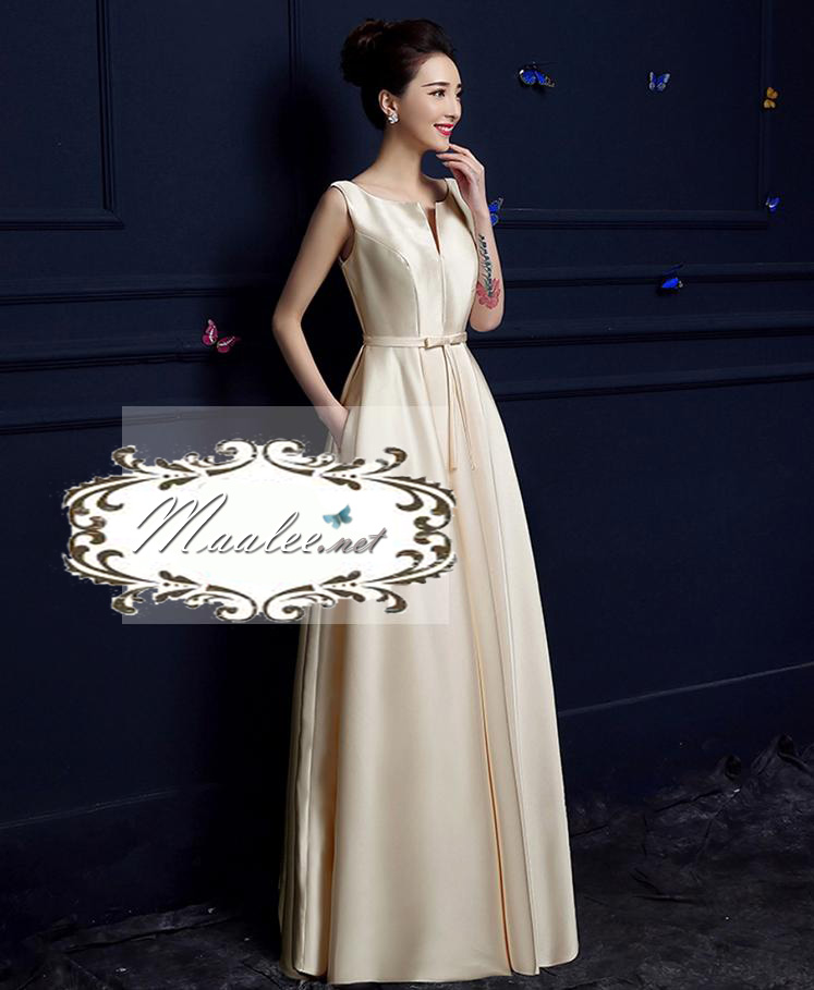 พร้อมส่ง ชุดราตรียาว แบบแขนกุด ผ้าซาตินเรียบหรู แต่งโบว์2ชั้น ช่วงเอว สีครีม Champagne (เชือกผูกหลัง)