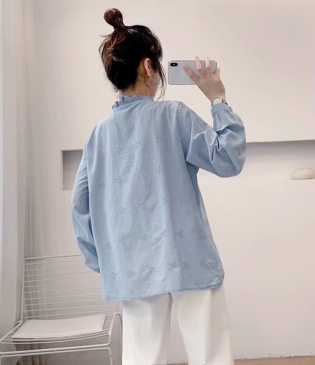 เสื้อผ้าฝ้ายลายปักลูกไม้แต่งคอระบาย