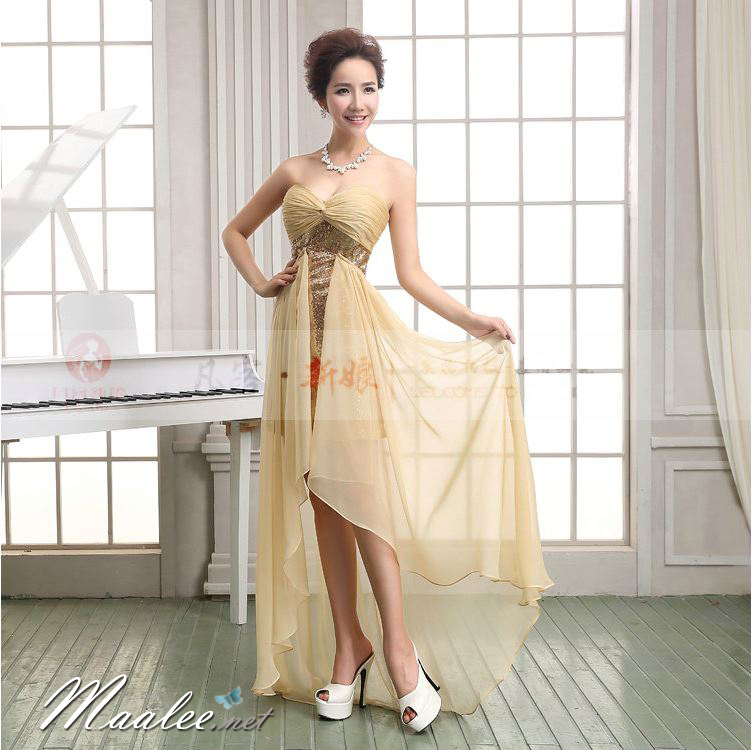 พร้อมเช่า ชุดราตรีสั้น เกาะอก สีทอง Champagne เข้ารูปปักเลื่อม อกแต่งผ้าชีฟอง หางปลาสามารถถอดได้