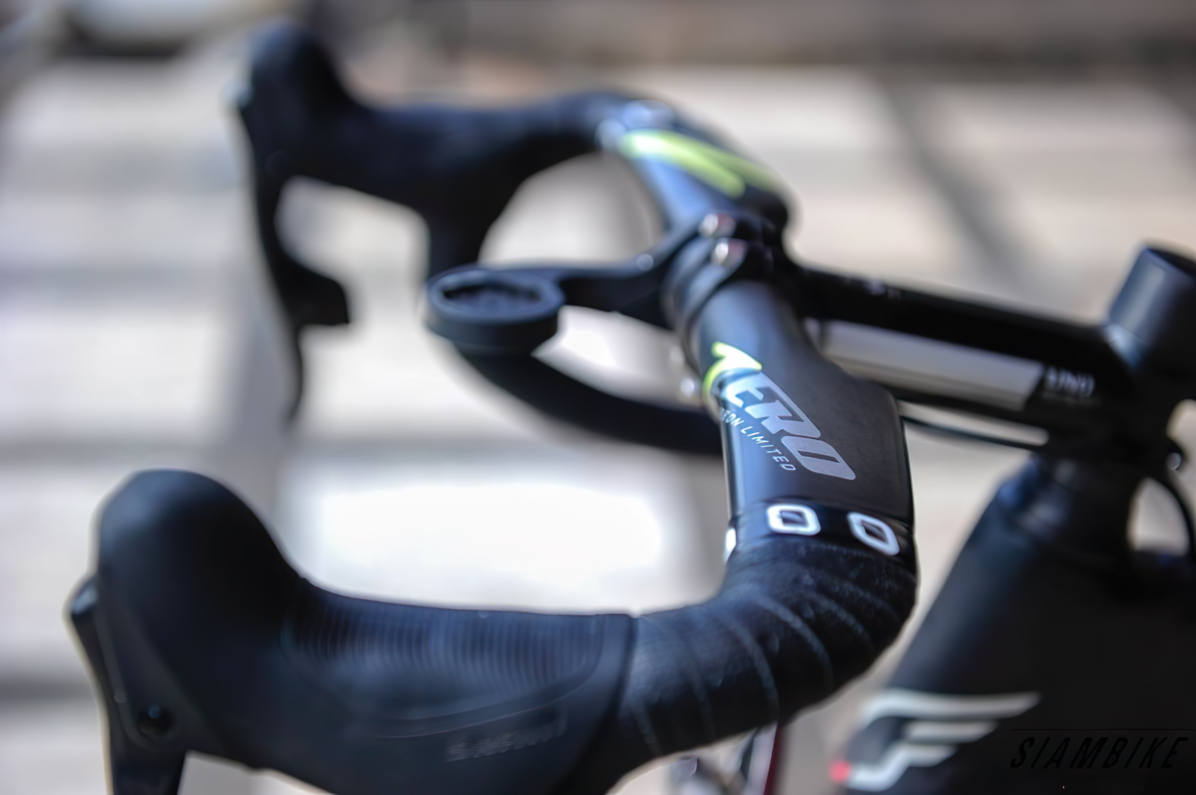 ZOOM AERO ZERO Road Handlebar FULL Carbon Size 40cm ,DI2