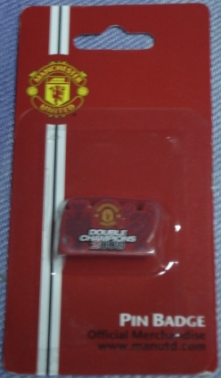 เข็มกลัด ฟุตบอล สโมสรแมนเชสเตอร์ ยูไนเต็ด - DOUBLE CHAMPIONS 2008 ใหม่ / MANCHESTER UNITED Football Club Pin - DOUBLE CHAMPIONS 2008 NEW
