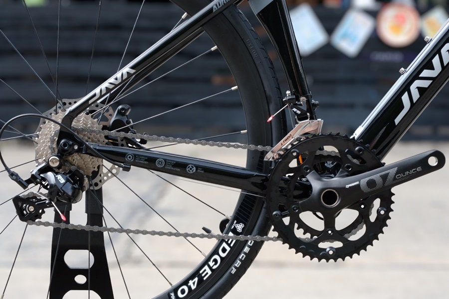 จักรยานเสือหมอบ JAVA AURIGA ชุดขับ L-TWOO-R5 18speeds เฟรมอลูมิเนียม ซ่อนสาย ลบรอยเชื่อม แฮนด์อลูมิเนียม lntegrated 700c มีสินค้า 𝐒𝐢𝐳𝐞 𝟒𝟖