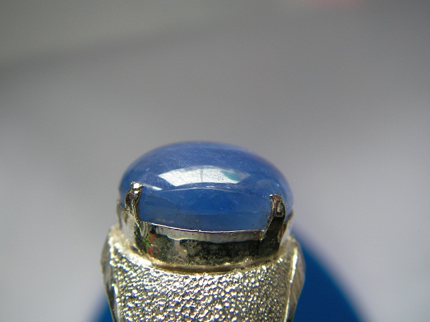 หร่า สีฟ้าหวาน สวย กิมบ่อเซี้ยง ทรงนูนสวยเด่น ขนาด 12.2x13.5x8 mm. นน.13.80 ct. ราคาโทรถาม