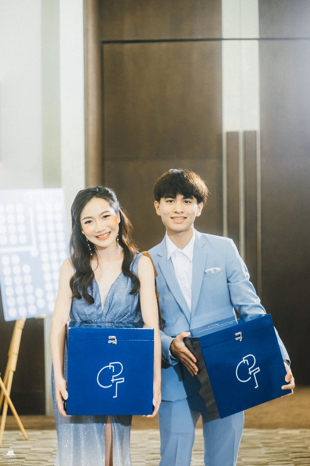 พร้อมเช่า สูทสีฟ้าพาสเทล Dusty Blue สูทเพื่อนเจ้าบ่าว ไม่มีเสื้อกั๊ก