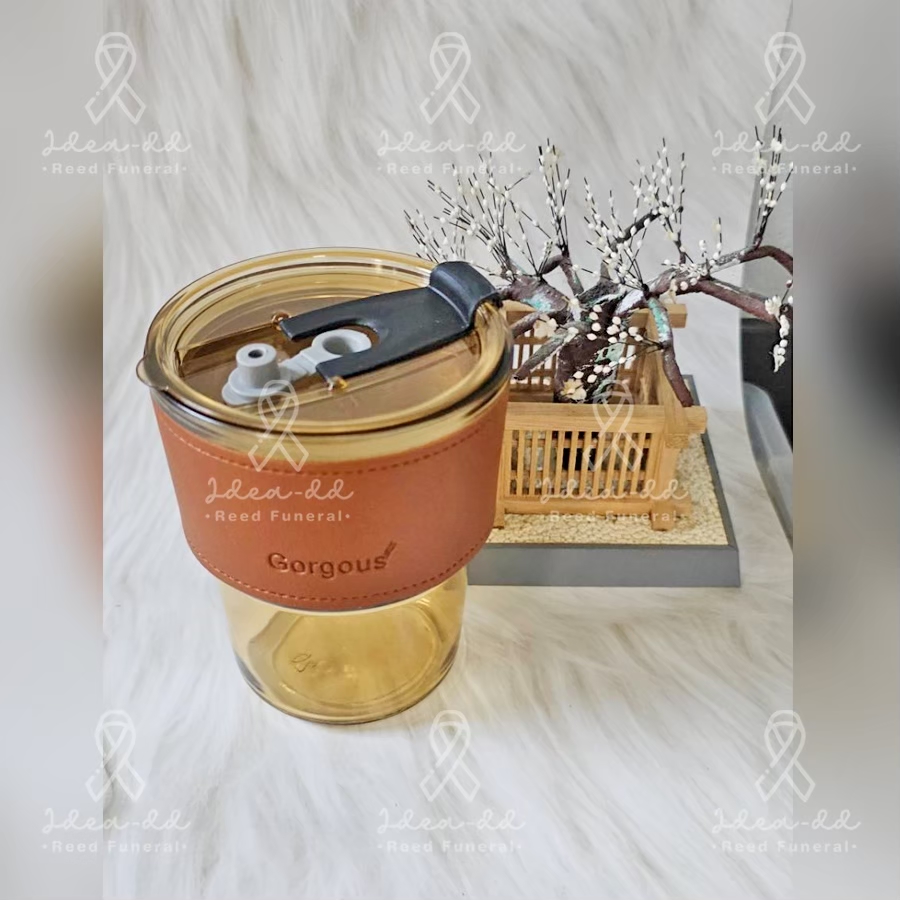 ของชำร่วยงานศพ แก้วกาแฟปลอกหนัง พร้อมหลอด