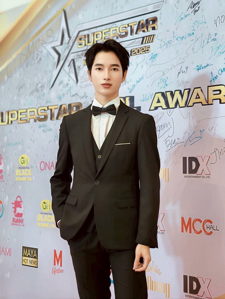 พร้อมเช่า ชุดสูทชาย สีดำ คลาสสิก รุ่นกระดุมเดียว (พร้อมเสื้อกั๊ก)