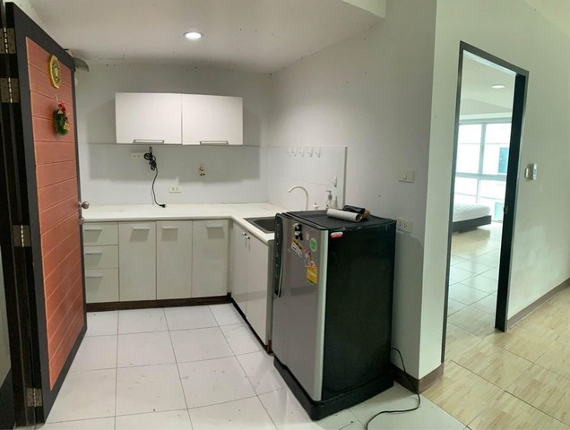 ให้เช่าซี ทู คอนโดมิเนียม ชั้น7 ห้อง 54ตรม.เฟอร์ครบ ใกล้ MRT พหลโยธิน พร้อมอยู่