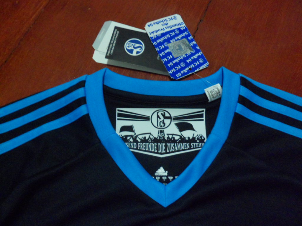 เสื้อฟุตบอล #7 ราอูล ทีมสโมสรชาลเก้ 04 ชุดเยือน 2010/11 ใหม่ M-Size / #7 RAUL FC SCHALKE 04 Football Shirt Away Kit 2010/11 Jersey NEW M-Size