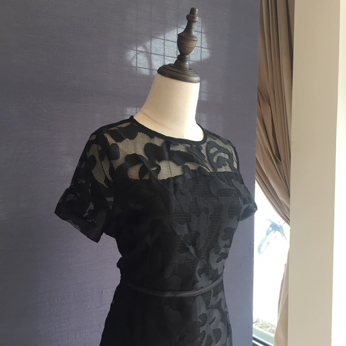 พร้อมส่ง ชุดเดรส/ชุดออกงาน ผ้าเกาหลี ผ้าโปร่งปักแขนยาวลายดอกไม้ สีดำ (ซิปหลัง) L ,4XL