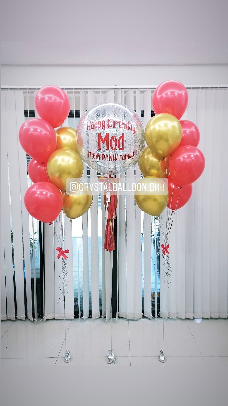 ลูกโป่ง วันเกิด Bubble ขนาด 24" Theme สีแดง-ทอง พร้อม ช่อลูกโป่ง ช่อ 7 ลูก 2 ช่อ พร้อมตกเเต่ง สามารถเปลี่ยนสีลูกโป่ง/เปลี่ยนข้อความ/เปลี่ยนขนาดได้