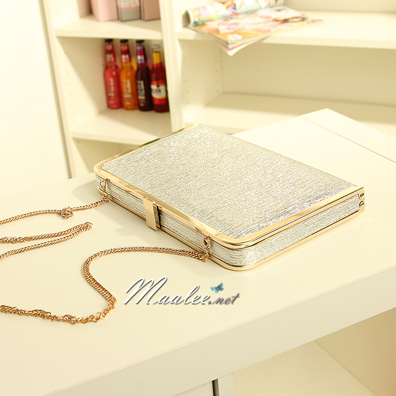 พร้อมส่ง Evening Clutch กระเป๋าออกงาน สีดำ ทรงสีเหลี่ยม พร้อมสายสะพาย ขนาด S