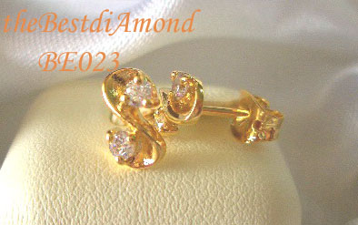 +++ต่างหูเท่ห์ ใส่ได้ทั้งแนวนอนและ แนวตั้ง คล้ายๆตัว S คะ รหัส BE023+++