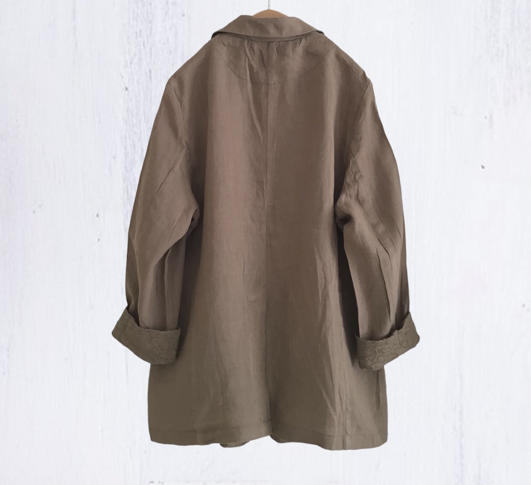 เสื้อสูทผ้าลินินลายปักแต่งกระเป๋า