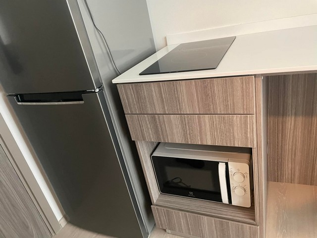 ให้เช่าคอนโด ไนท์บริดจ์ พหลโยธิน - อินเตอร์เชนจ์ 25 ตรม.วิวสระ เฟอร์ครบ เครื่องใช้ครบ ใกล้ BTS