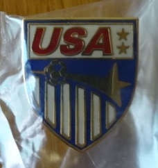 เข็มกลัด ฟุตบอล ทีมชาติสหรัฐอเมริกา - ตราสัญลักษณ์ USNMT ใหม่ / USA National Football Team Pin - USNMT Logo NEW