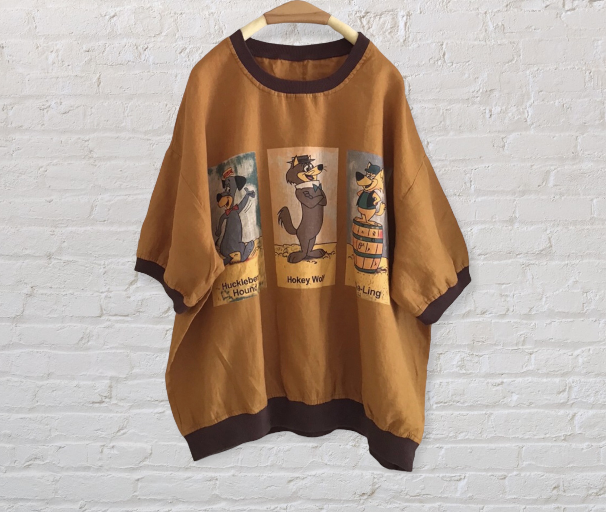 เสื้อเอวจั๊มผ้าลินินสกรีนลาย