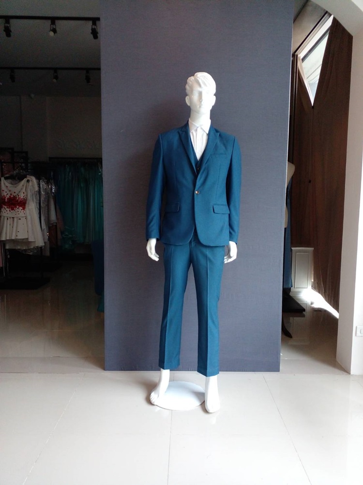 พร้อมเช่า ชุดสูทชาย สีฟ้าน้ำทะเล (พร้อมเสื้อกั๊ก)