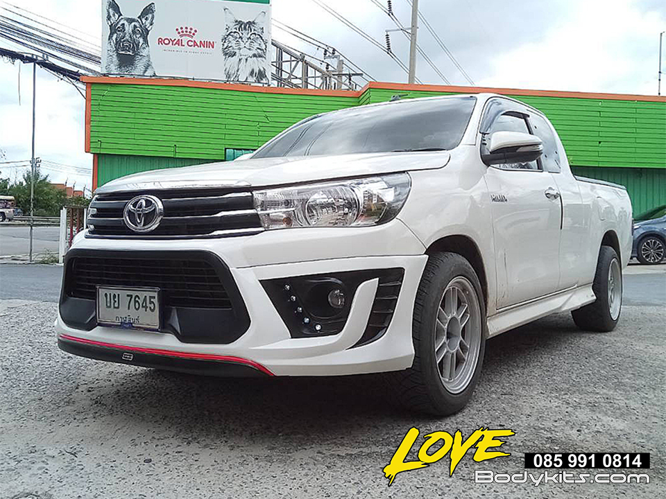 สเกิร์ตหน้า TRD : REVO 2015-2017