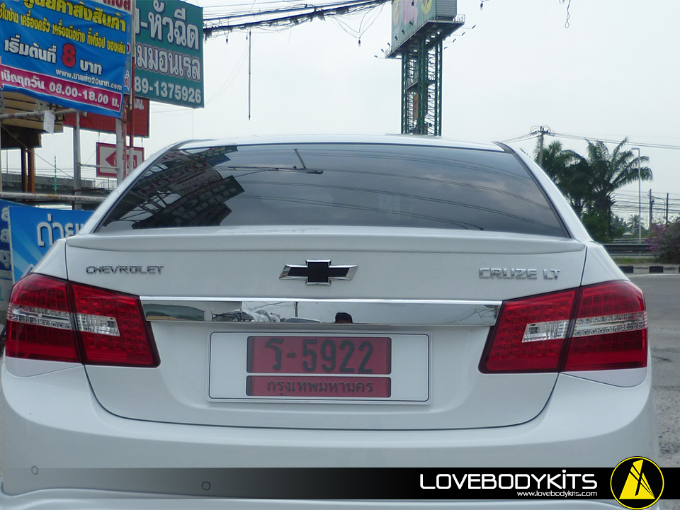 สปอยเลอร์แนบ : CRUZE 2011