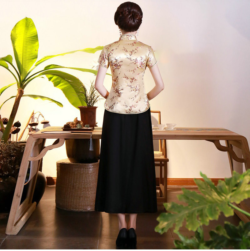 Pre-order เสื้อกี่เพ้า สีทอง ลายดอกเหมย ผ้าไหมจีน กุ๊นขอบ ตัดเย็บอย่างดี